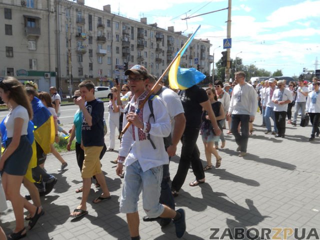 Парад вышиванок в Запорожье