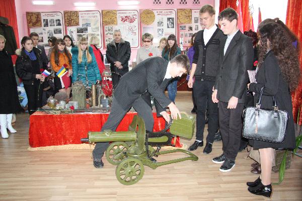 пулемет "Максим" в школе пулемет "Максим" в школе