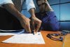 мвд_берут отпечатки пальцев