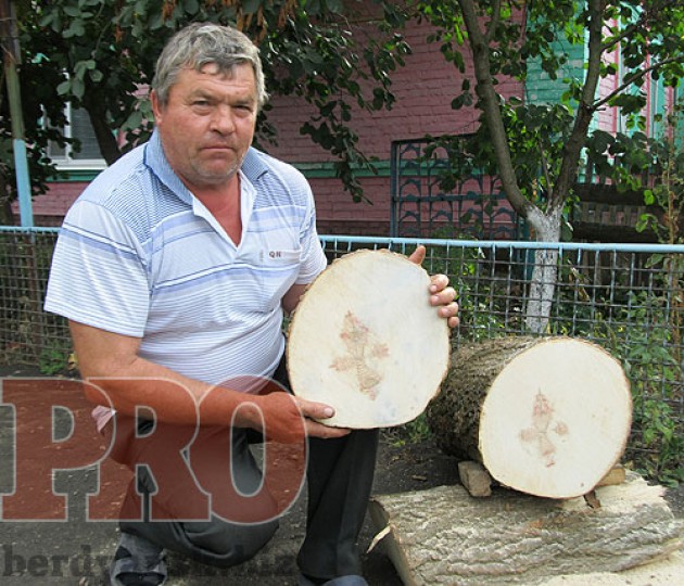 изображение креста на дереве изображение креста на дереве