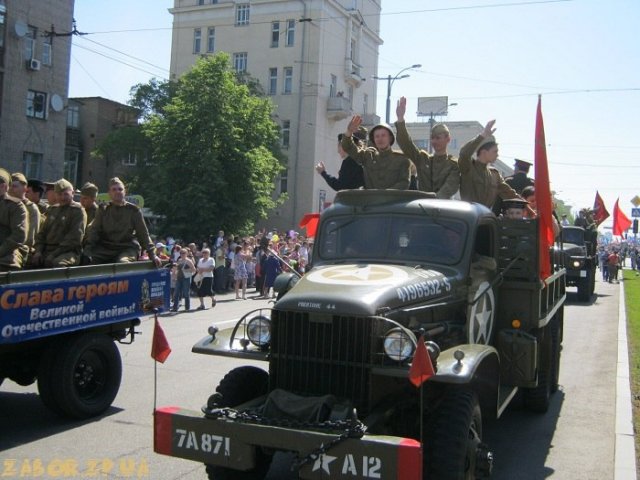 День Победы 2013 Парад в Запорожье День Победы 2013 Парад в Запорожье