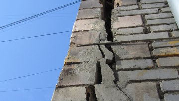Трещина в доме (Запорожье) Трещина в доме (Запорожье)