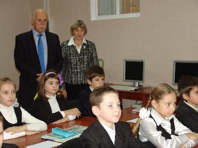 Каптюх с школьниками Каптюх с школьниками