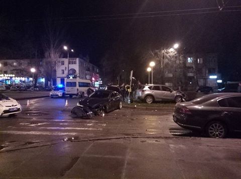 ДТП вечером на бул. Шевченко ДТП вечером на бул. Шевченко