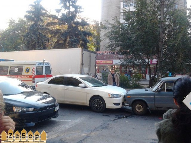 ДТП на Космосе в Запорожье ДТП на Космосе в Запорожье