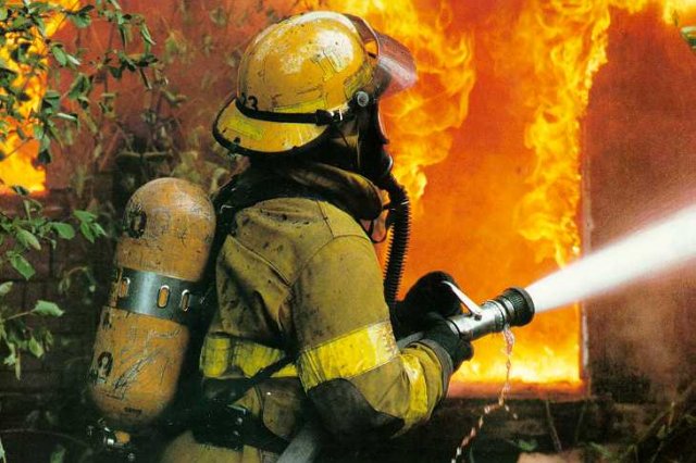 fireman.jpg fireman.jpg