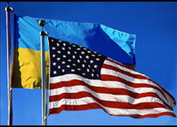 флаги Украины и США флаги Украины и США