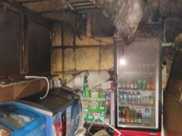Киоск, сгоревший на Автовокзале в Запорожье