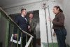 Свиркин в подъезде