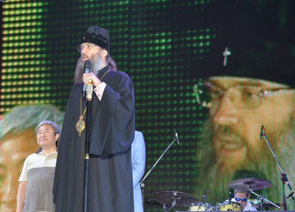 Лука на концерте на День металлургов в Запорожье Лука на концерте на День металлургов в Запорожье