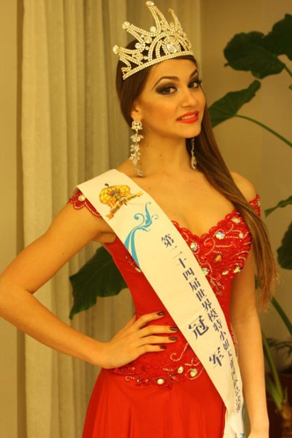 Опарина Кристина - мисс модель мира-2012 Опарина Кристина - мисс модель мира-2012