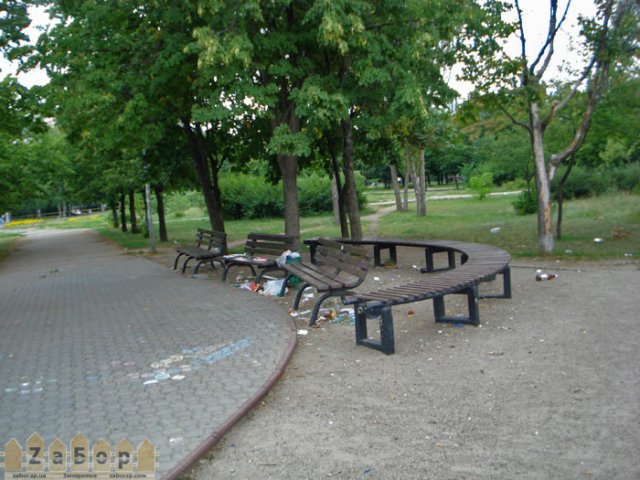парк Гагарина в Запорожье парк Гагарина в Запорожье