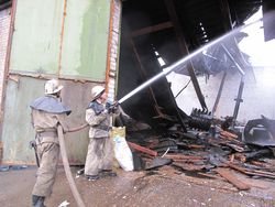 пожар на складе пожар на складе